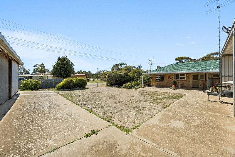 Photo - 236 Mannum Road, Murray Bridge SA 5253 - Image 13