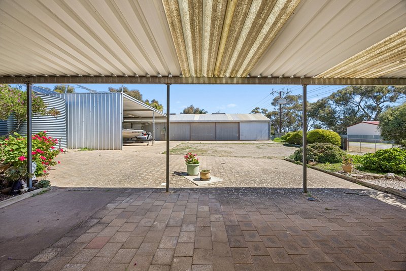 Photo - 236 Mannum Road, Murray Bridge SA 5253 - Image 16