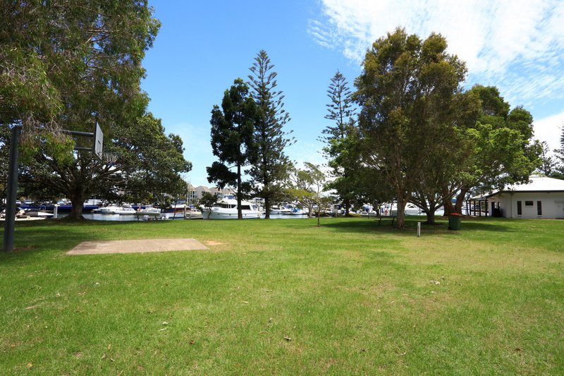 Photo - 2/36 Poinsettia Avenue, Hollywell QLD 4216 - Image 8
