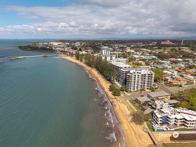Photo - 2/36 Prince Edward Parade, Redcliffe QLD 4020 - Image 19