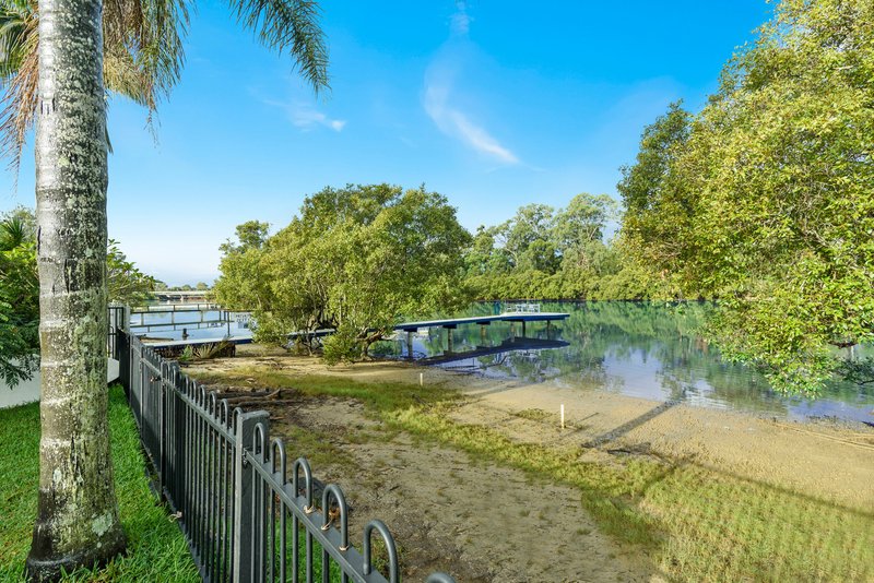 Photo - 2/36 Riverside Drive, Currumbin Waters QLD 4223 - Image 2