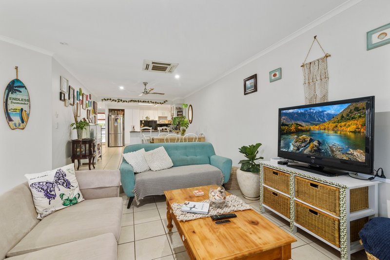 Photo - 2/36 Riverside Drive, Currumbin Waters QLD 4223 - Image 7