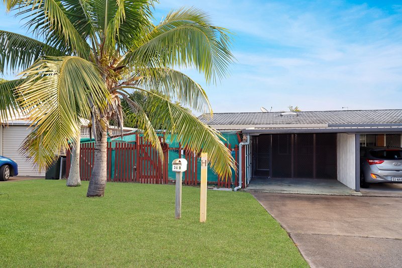 Photo - 2/36 Saunders Street, Point Vernon QLD 4655 - Image 13