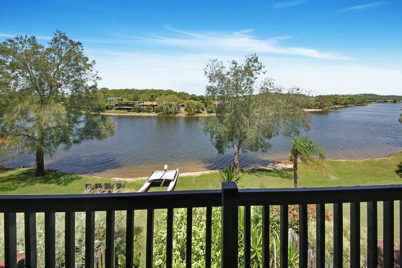 Photo - 2/36 Sunbird Street, Burleigh Waters QLD 4220 - Image 3