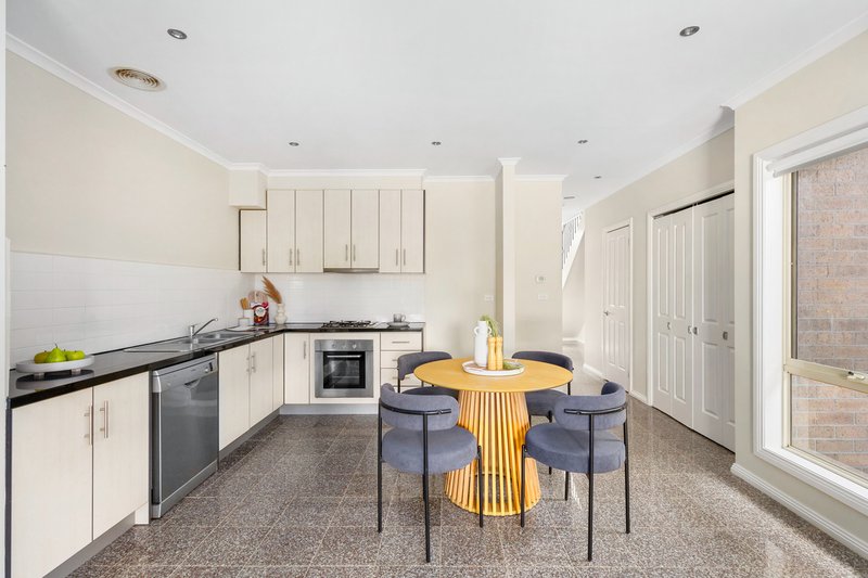 Photo - 2/36 Tyrrell Crescent, Fawkner VIC 3060 - Image 5