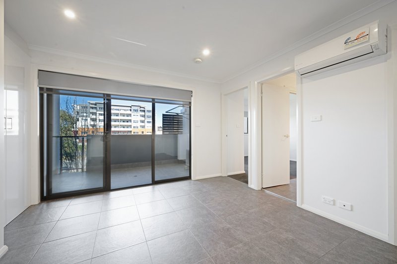Photo - 23/60 John Gorton Drive, Coombs ACT 2611 - Image 11