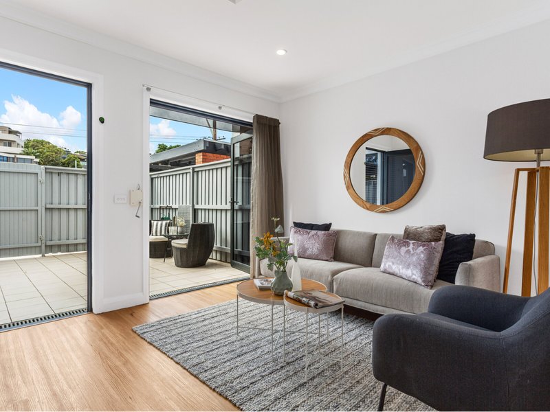Photo - 2/363 Pittwater Rd , North Manly NSW 2100 - Image 6