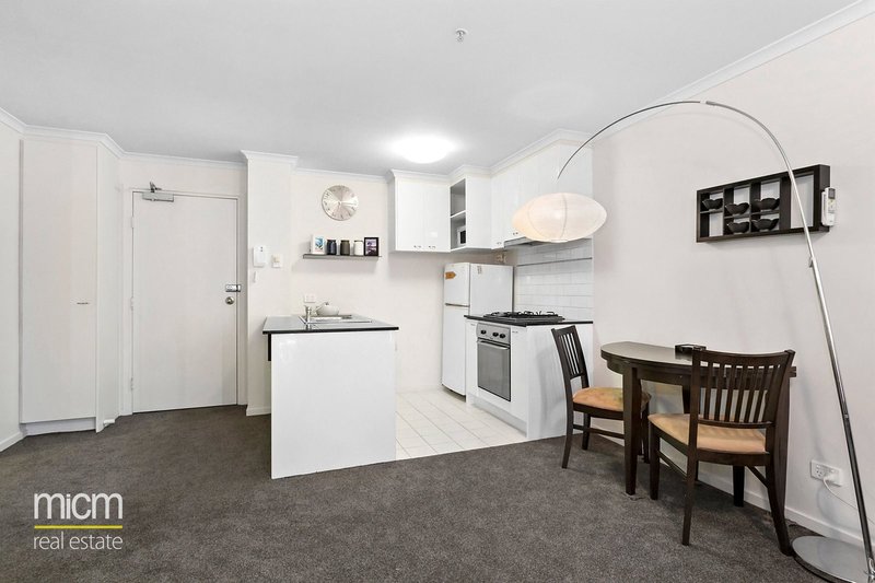 Photo - 236/416 St Kilda Road, Melbourne VIC 3004 - Image 4