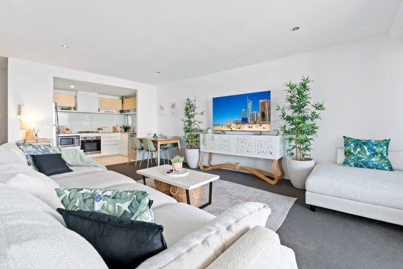 Photo - 2364/9 Ferny Avenue, Surfers Paradise QLD 4217 - Image 6