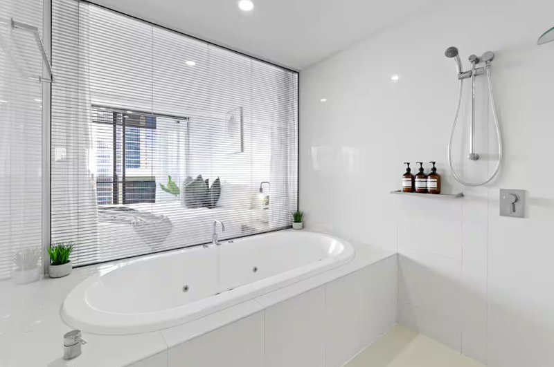 Photo - 2364/9 Ferny Avenue, Surfers Paradise QLD 4217 - Image 10
