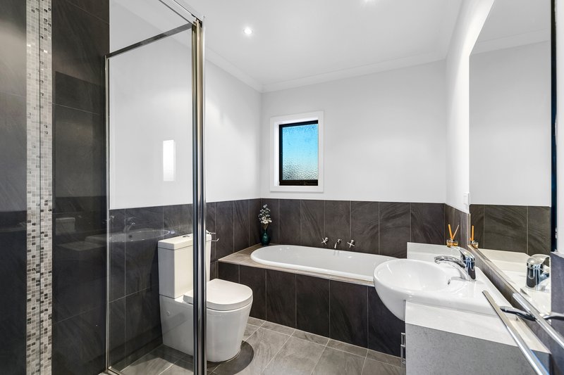 Photo - 2/365 Findon Road, Epping VIC 3076 - Image 7