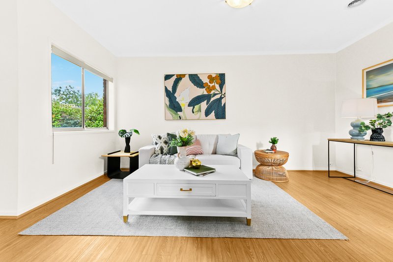 Photo - 2/368 Waverley Road, Mount Waverley VIC 3149 - Image 2