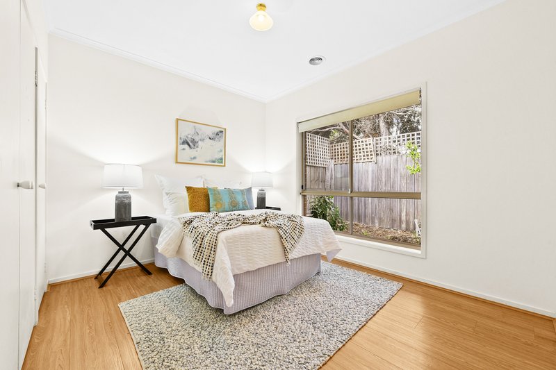 Photo - 2/368 Waverley Road, Mount Waverley VIC 3149 - Image 11