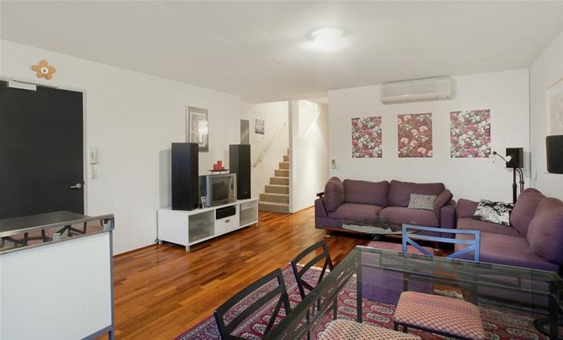 Photo - 236/83 Robertson Street, Fortitude Valley QLD 4006 - Image 3