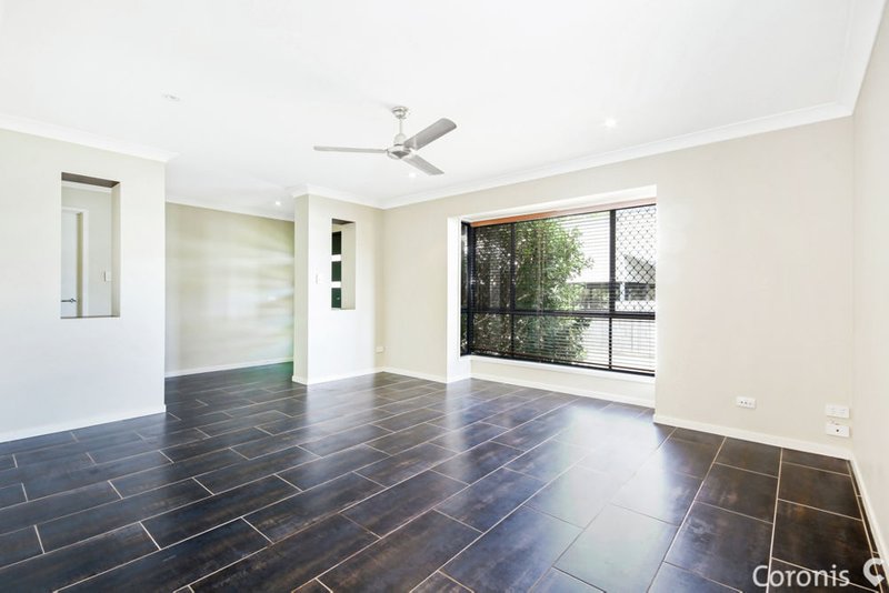 Photo - 236D Preston Rd , Wynnum West QLD 4178 - Image 2