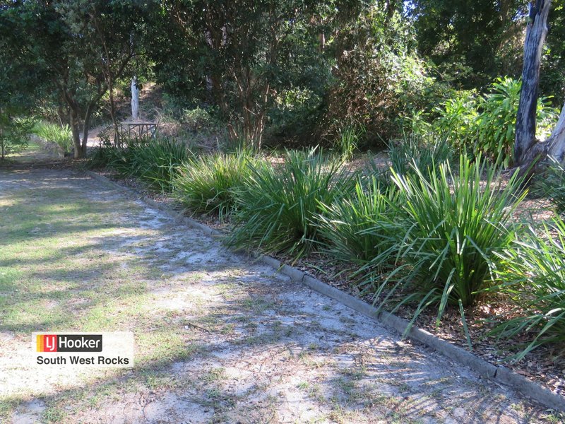 Photo - 2/37-39 Cardwell Street, Arakoon NSW 2431 - Image 12