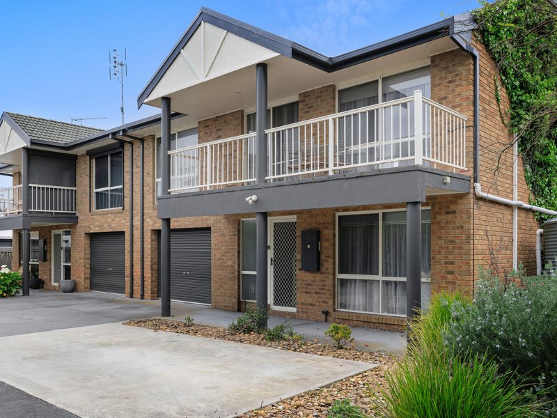 Photo - 2/37 Abeckett Street, Inverloch VIC 3996 - Image 1