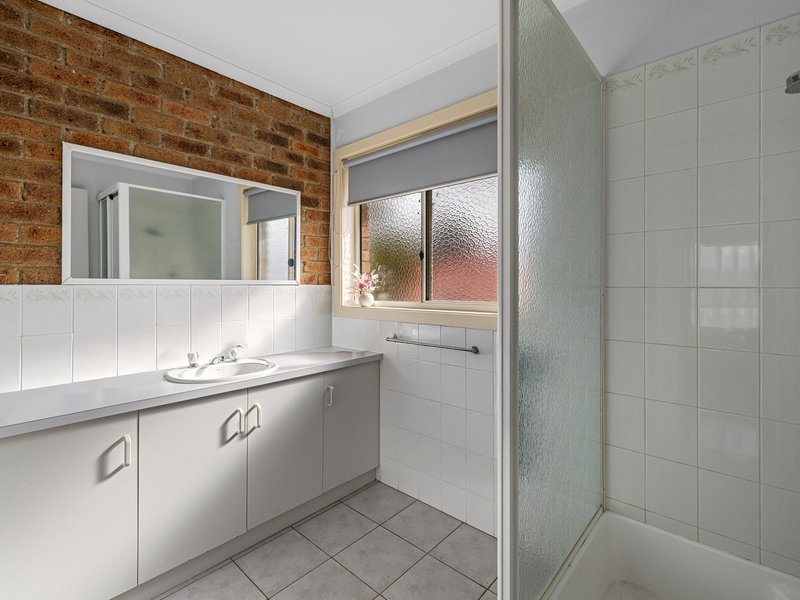 Photo - 2/37 Abeckett Street, Inverloch VIC 3996 - Image 8