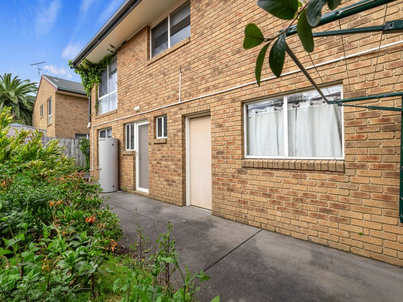 Photo - 2/37 Abeckett Street, Inverloch VIC 3996 - Image 11
