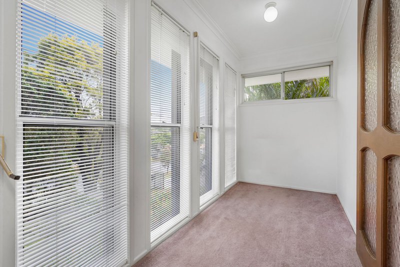 Photo - 237 Appleby Road, Stafford Heights QLD 4053 - Image 6