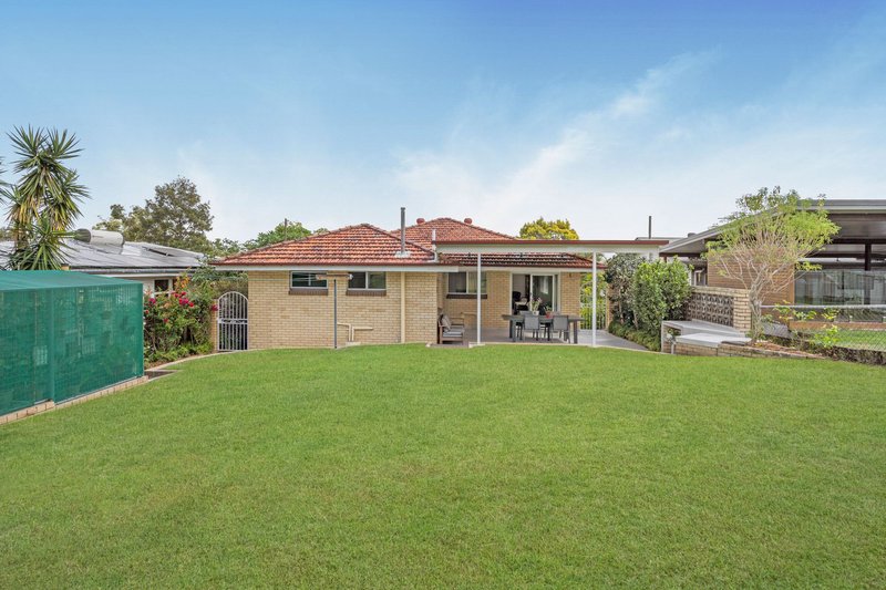 Photo - 237 Appleby Road, Stafford Heights QLD 4053 - Image 15