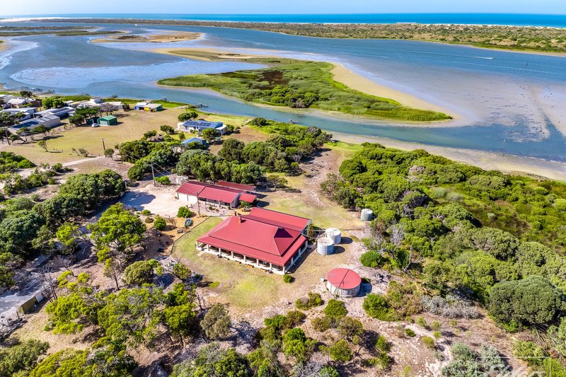 Photo - 237 Bongalong Road, Hindmarsh Island SA 5214 - Image 2