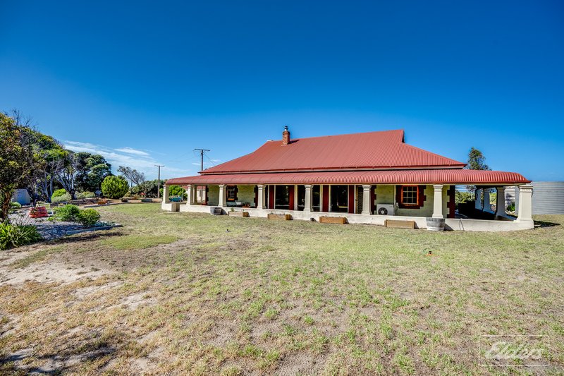 Photo - 237 Bongalong Road, Hindmarsh Island SA 5214 - Image 6