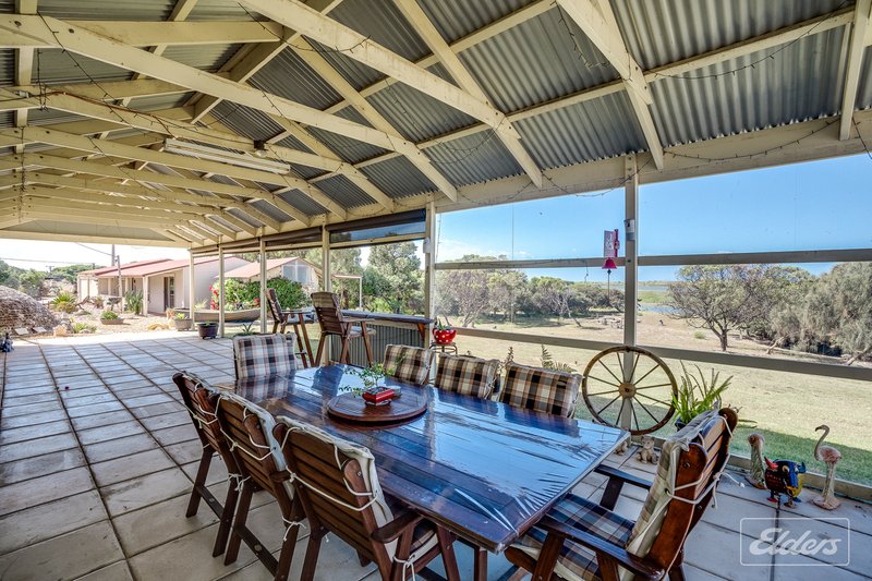 Photo - 237 Bongalong Road, Hindmarsh Island SA 5214 - Image 23