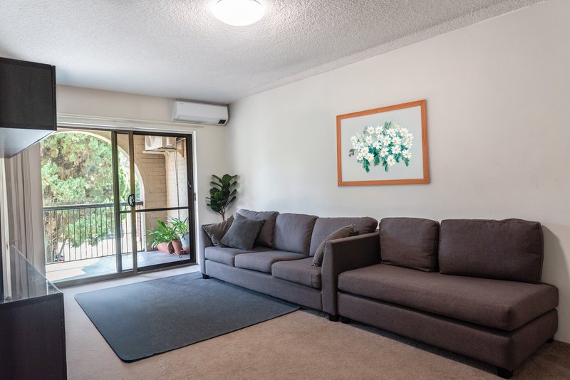 Photo - 2/37 Burrows Street, Arncliffe NSW 2205 - Image 3