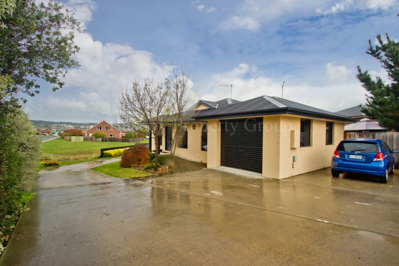 Photo - 2/37 Camira Street, Newnham TAS 7248 - Image 3