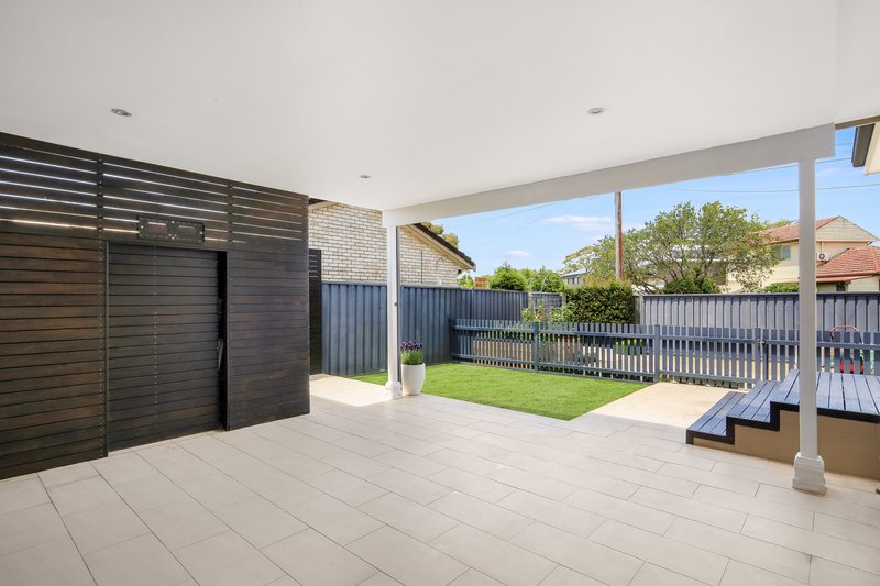 Photo - 2/37 Doyle Road, Revesby NSW 2212 - Image 8