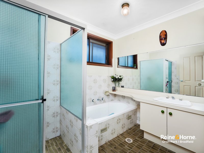 Photo - 237 Eagleview Road, Minto NSW 2566 - Image 11