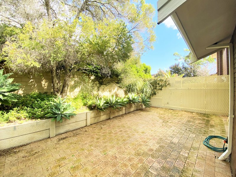 Photo - 2/37 Elizabeth Street, South Perth WA 6151 - Image 5