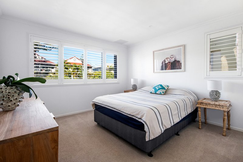 Photo - 2/37 Montana Road, Mermaid Beach QLD 4218 - Image 9