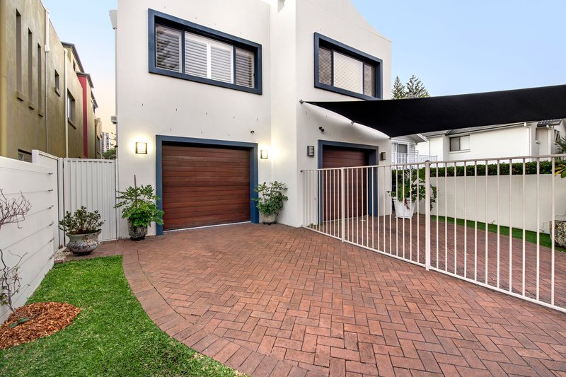 Photo - 2/37 Montana Road, Mermaid Beach QLD 4218 - Image 11