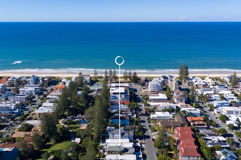 Photo - 2/37 Montana Road, Mermaid Beach QLD 4218 - Image 13
