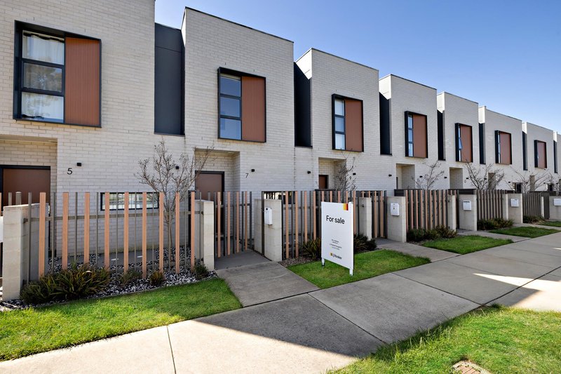 Photo - 23/7 Pademelon Street, Throsby ACT 2914 - Image 1