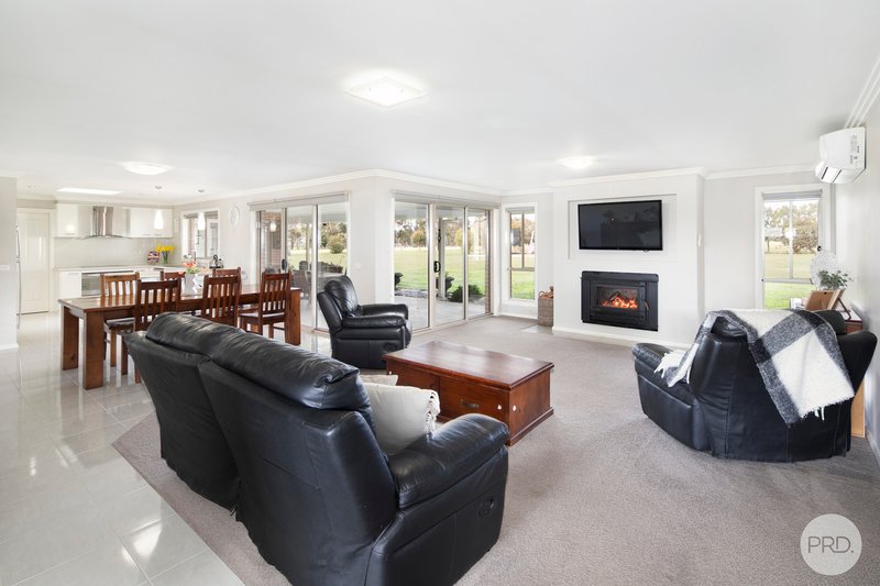 Photo - 237 Racecourse Road, Haddon VIC 3351 - Image 3