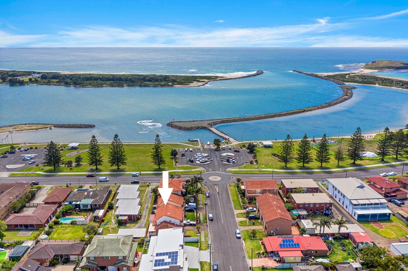 Photo - 2/37 Reddall Parade, Lake Illawarra NSW 2528 - Image 4