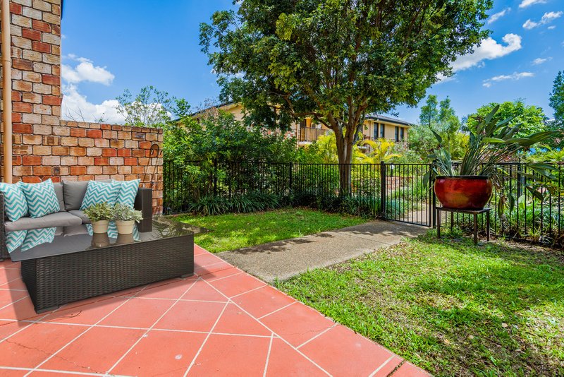 Photo - 2/37 Rise Street, Mount Gravatt East QLD 4122 - Image 2