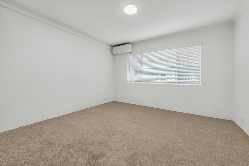 Photo - 2/37 Rode Road, Wavell Heights QLD 4012 - Image 6