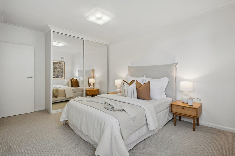 Photo - 2/37 Stanton Road, Mosman NSW 2088 - Image 5