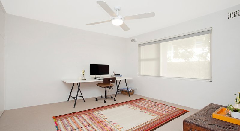 Photo - 2/37 Surfview Road, Mona Vale NSW 2103 - Image 6