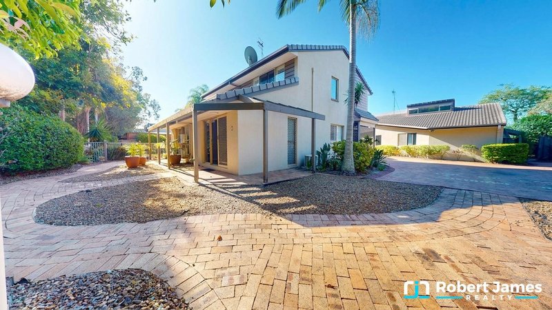 Photo - 2/37 Thomas Street, Noosaville QLD 4566 - Image 4