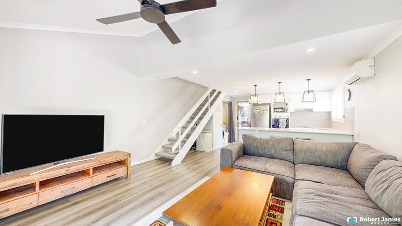 Photo - 2/37 Thomas Street, Noosaville QLD 4566 - Image 6