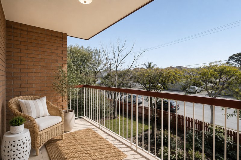 Photo - 2/37 Victoria Street, Clayfield QLD 4011 - Image 5
