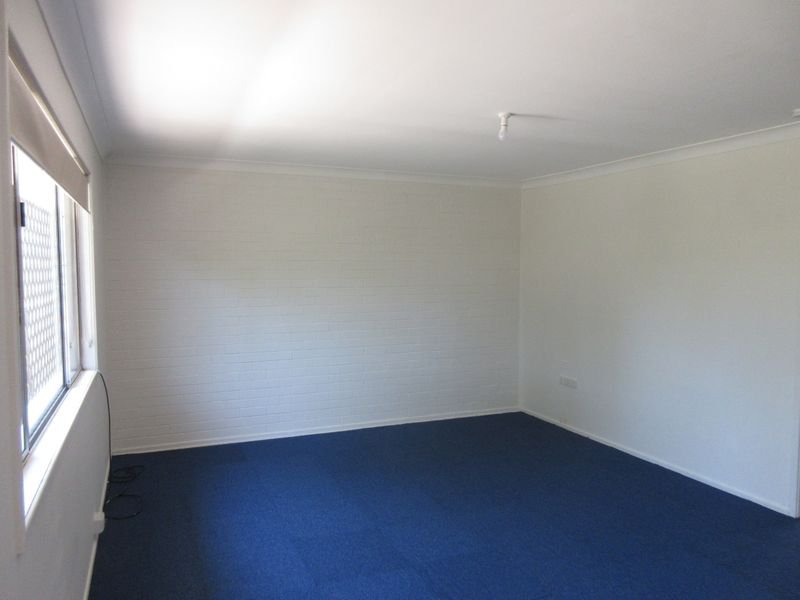 Photo - 2/37 White Street, Southport QLD 4215 - Image 3