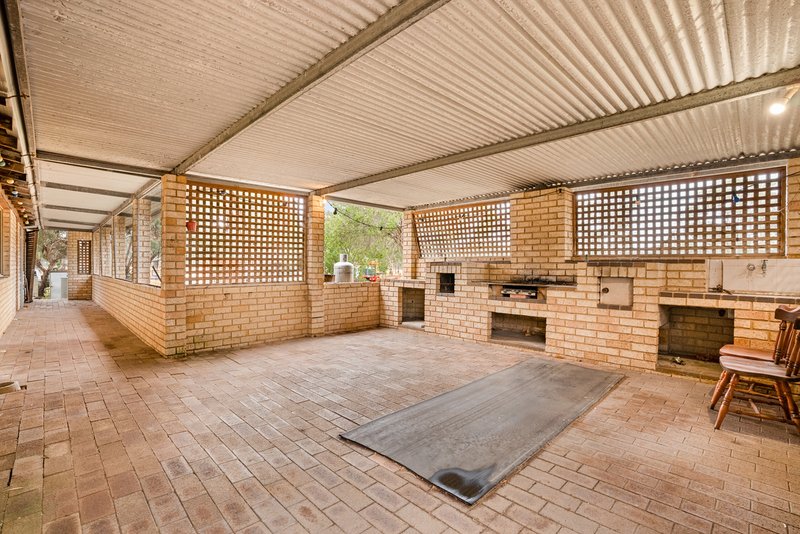 Photo - 237 Young Road, Baldivis WA 6171 - Image 16