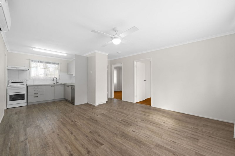 Photo - 2/373 Tor Street, Newtown QLD 4350 - Image 4