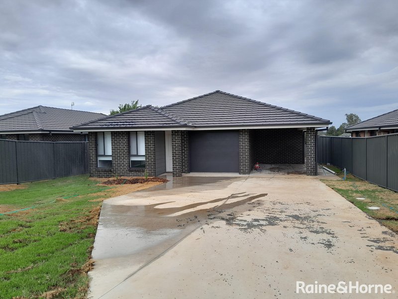 2/375 Armidale Road, Tamworth NSW 2340